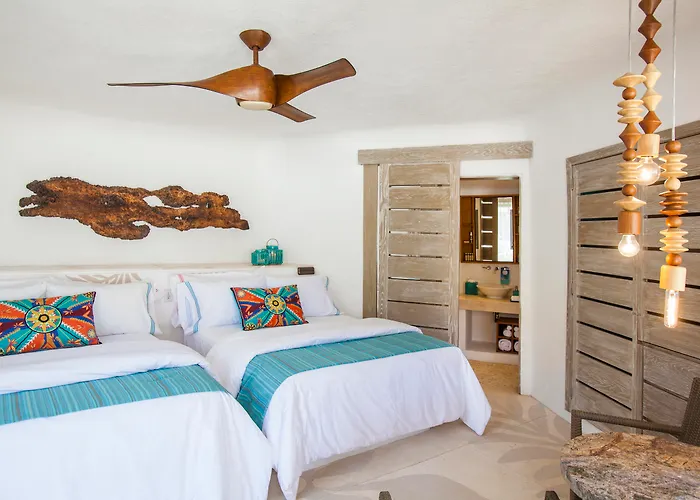 Mahekal Front & Playa del Carmen