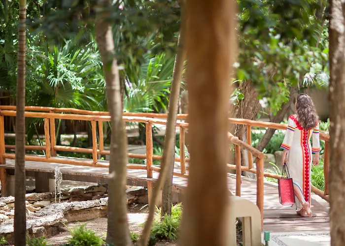 Mahekal Front & 5* Playa del Carmen