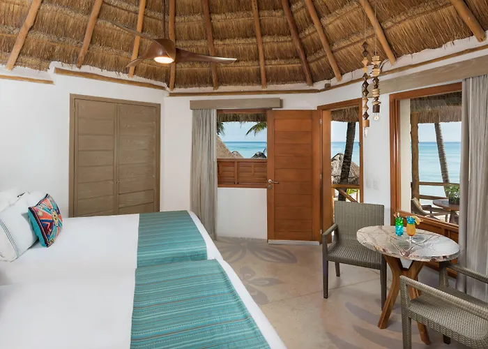 Mahekal Front & 5* Playa del Carmen