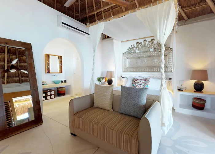 Mahekal Front & Playa del Carmen