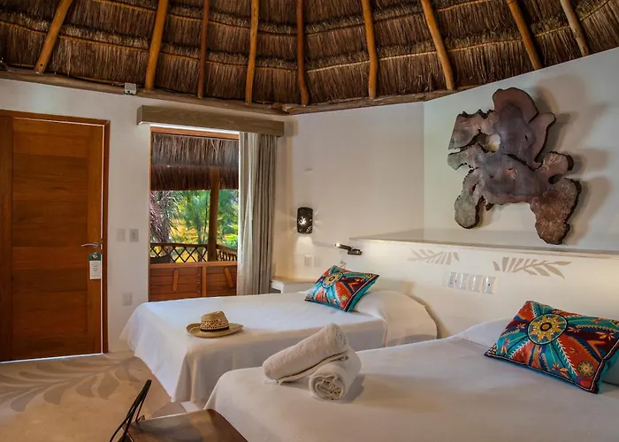 Mahekal Front & Playa del Carmen